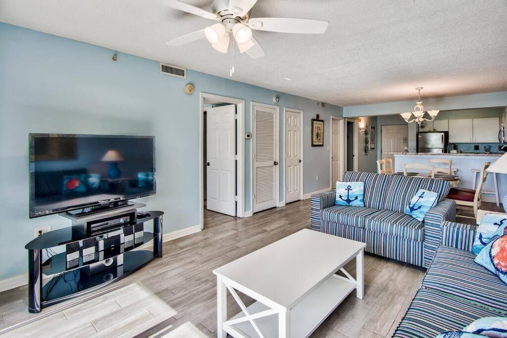Pelican Beach Resort-Walkout Unit-On The Beach Destin Exterior photo